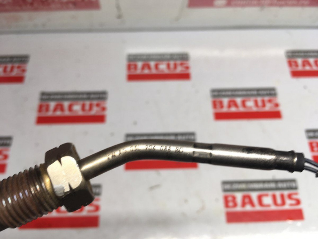Sonda lambda VW Passat B7 cod: 03l906088bd