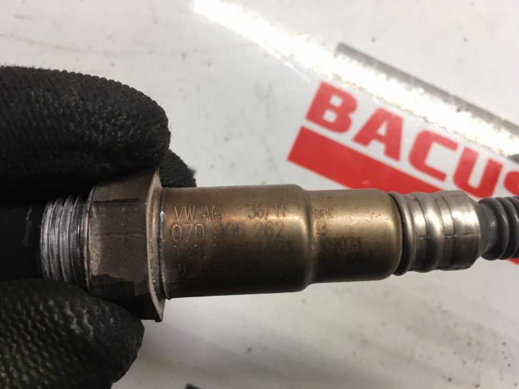 Sonda lambda VW Tiguan cod: 070906262b