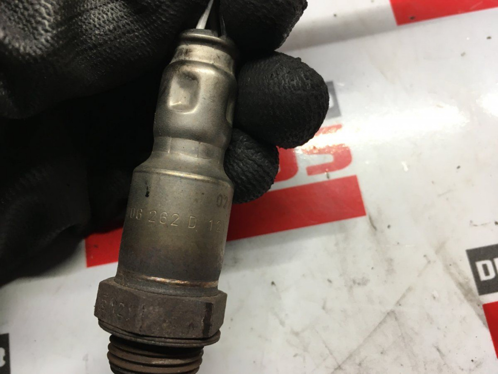 Sonda lambda VW UP cod: 04c906262d