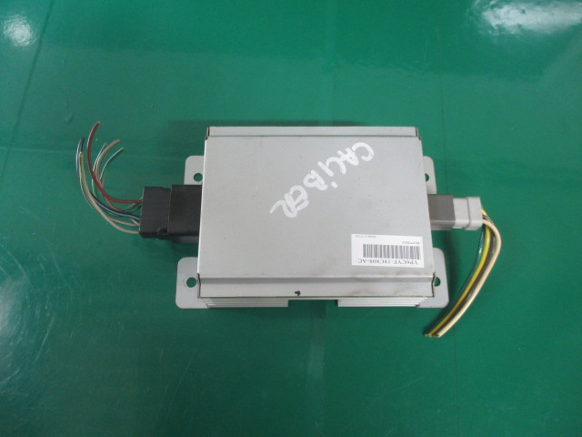 STATIE / AMPLIFICATOR AUDIO COD VP6CYF-18C808-AC DODGE CALIBER FAB. 2006 – 2012 ⭐⭐⭐⭐⭐