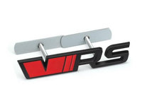 Sticker emblema VRS negru cu rosu logo pentru grila Skoda Octavia Kamiq Kodiaq Karoq RS Superb Fabia Rapid