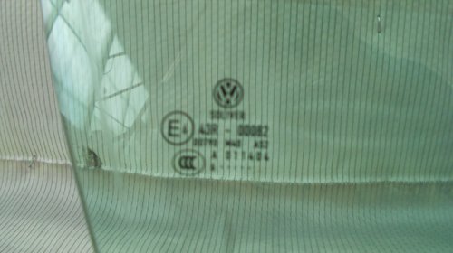 Sticla geam portiera dreapta fata Vw Passat b6 2006