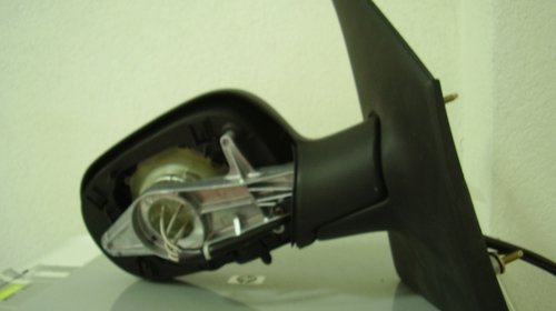 Sticla oglinda mecanica noua, dreapta cu suport +/- senzor temperatura Renault Megane Scenic model 1997-1999