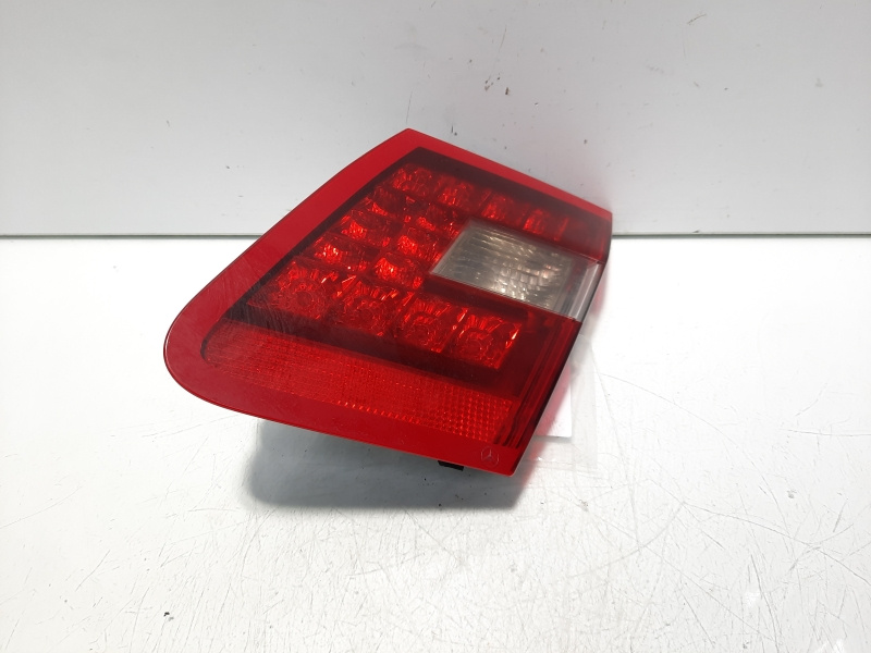 Stop dreapta capota spate, cod A2128203264, Mercedes Clasa E (W212) (id:569502)