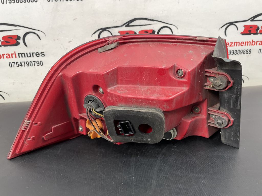 Stop dreapta caroserie VW Passat B7 2.0T