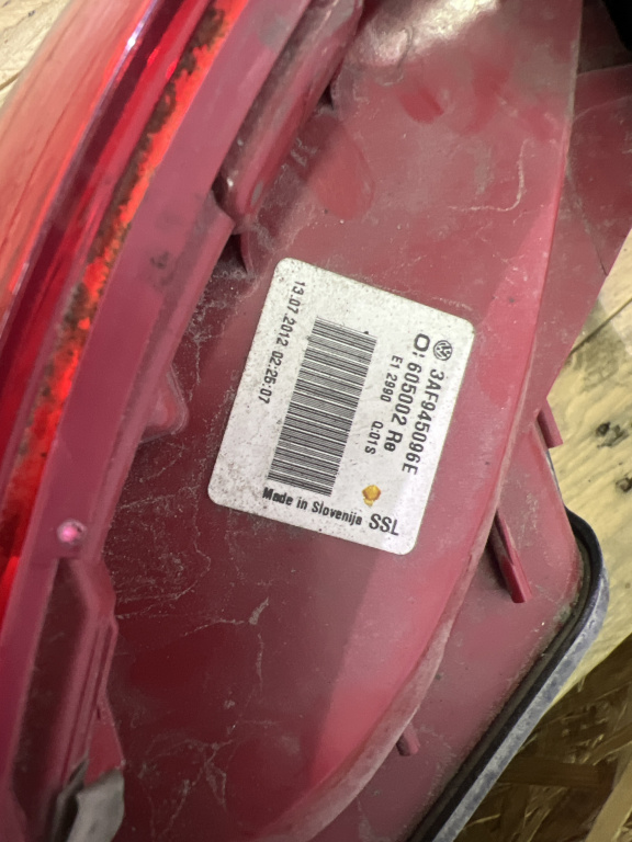 Stop dreapta caroserie VW Passat B7 Vari