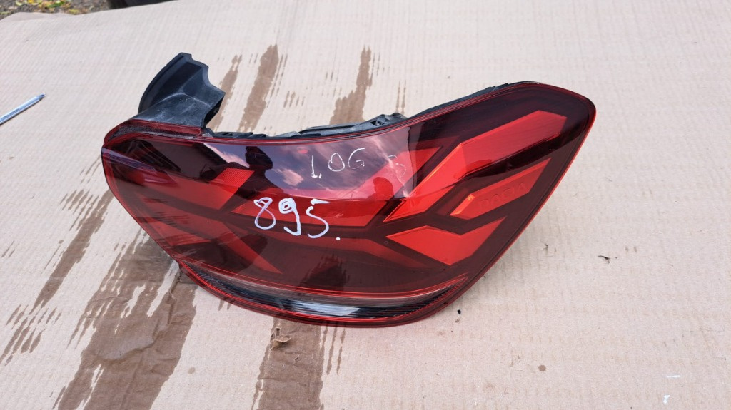 Stop dreapta Dacia Logan 3 cod 265500714R