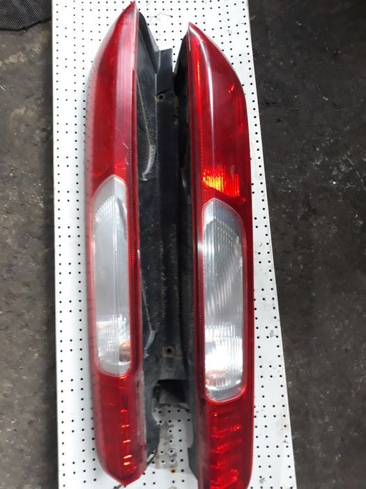 Stop dreapta Ford Focus 2 hatchback