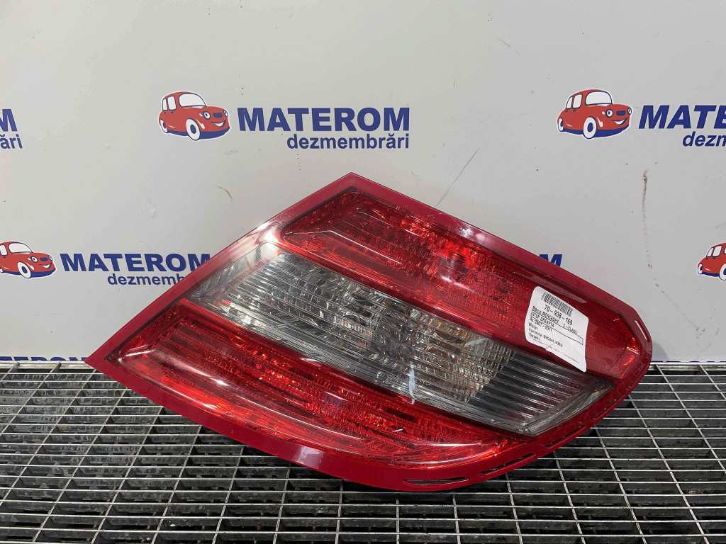 STOP DREAPTA MERCEDES C-CLASS C-CLASS - - (2007 2011)