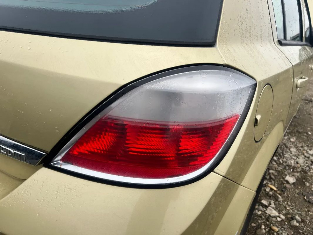 Stop Dreapta Opel Astra H Hatchback