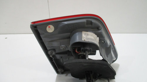 Stop dreapta pe haion Toyota Avensis Kombi an 2012-2015 cod 81580-05130