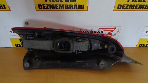 STOP DREAPTA RENAULT GRAND ESPACE AN 2002-2006