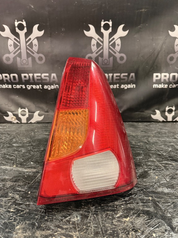 Stop dreapta spate Dacia Logan 1 sedan - Cod 8200 002 467 / 6001 547 487 - imagine 1