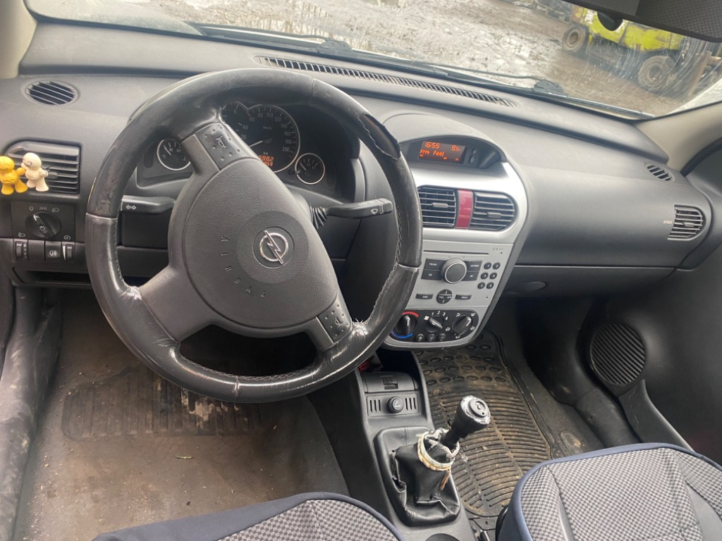 Stop dreapta spate Opel Corsa C 2005 Hat