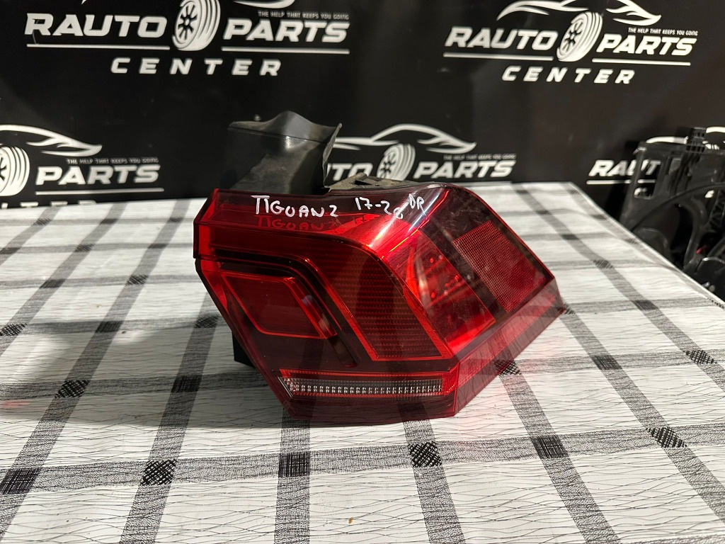 Stop dreapta Volkswagen Tiguan 2 2017/2018/2019/2020