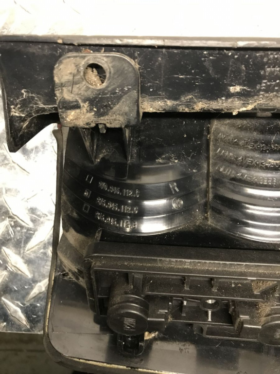 Stop DREAPTA VW Caddy cod 2K0945112C