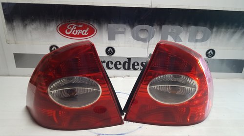 Stop dreapta Ford Focus 2 berlina