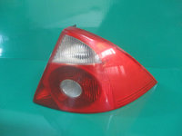 STOP / LAMPA DREAPTA FORD MONDEO MK3 FAB. 2000 – 2007 ⭐⭐⭐⭐⭐