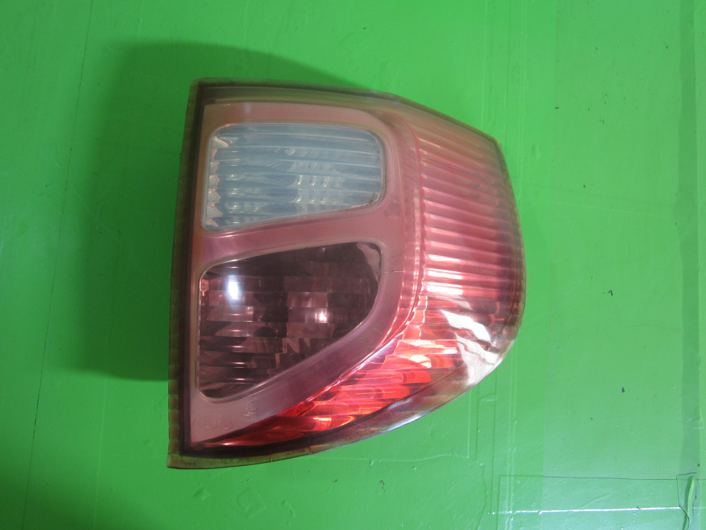 STOP / LAMPA DREAPTA INFERIOARA GWM HOVER FAB. 2005 – 2008 ⭐⭐⭐⭐⭐