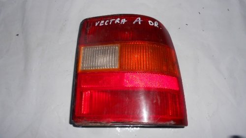 STOP / LAMPA DREAPTA OPEL VECTRA A 1.7 DIESEL