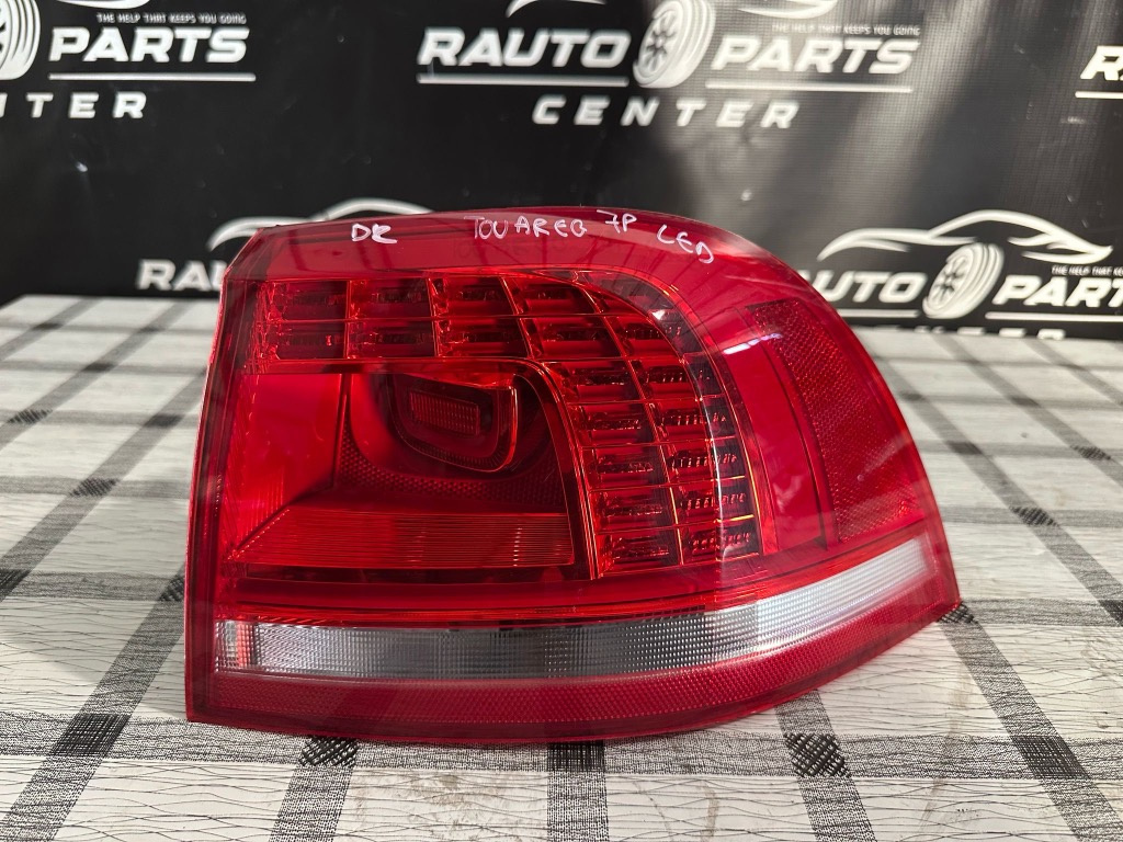Stop lampa dreapta Volkswagen Touareg 7P Led 2010/2011/2012/2013/2014