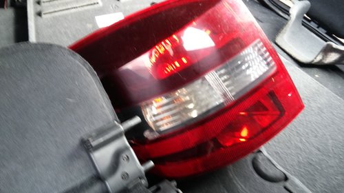 Stop/lampa spate Renault LAGUNA 3 facelift 20