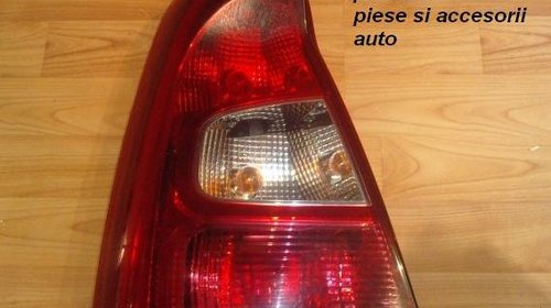 Stop lampa stanga Dacia Logan Facelift
