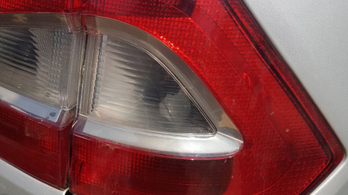 Stop Lampa Tripla Dreapta Aripa Caroserie Ford Galaxy 2 2006 - 2015