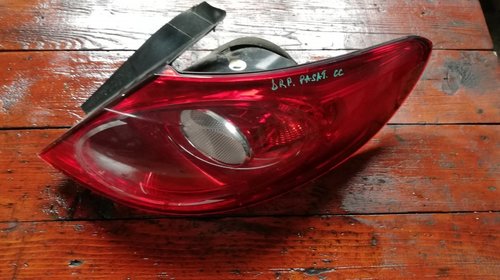 Stop lampa tripla dreapta caroserie aripa VW 