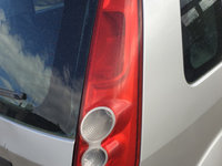 Stop Lampa Tripla Dreapta Ford Fiesta Facelift Hatchback 4 Usi 2002 - 2008
