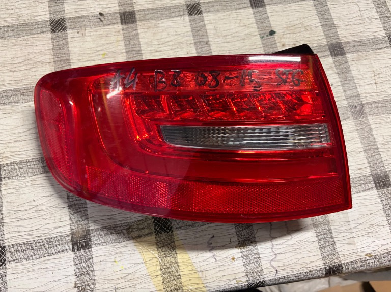 Stop stanga aripa Audi A4 B8 2008/2009/2010/2011/2012/2013/2014/2015