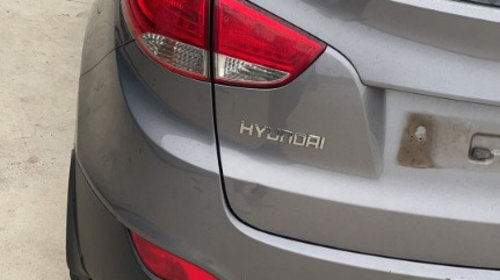 Stop stanga aripa Hyundai IX35 2.0 CRDI