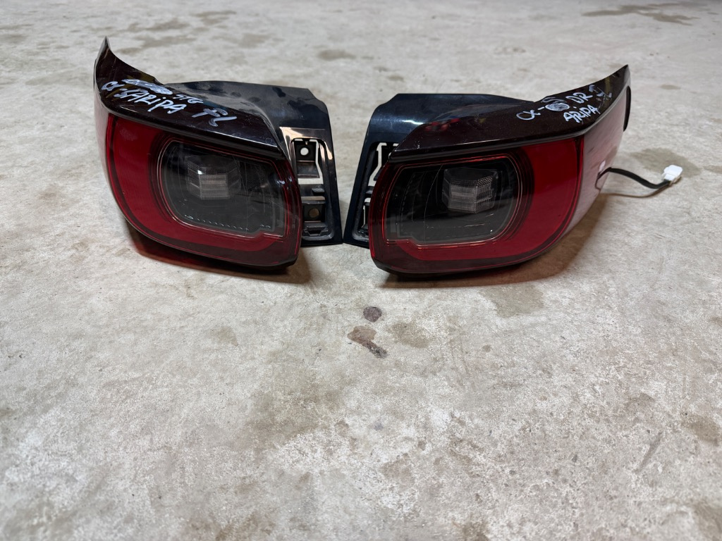 Stop stanga aripa / stop dreapta aripa Mazda CX-5 FACELIFT 2022/2023/2024/2025