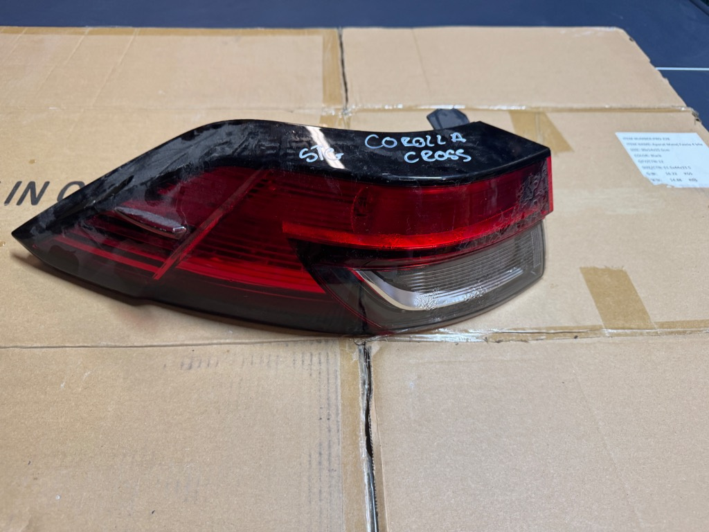Stop stanga aripa Toyota Corolla CROSS 2022/2023/2024/2025