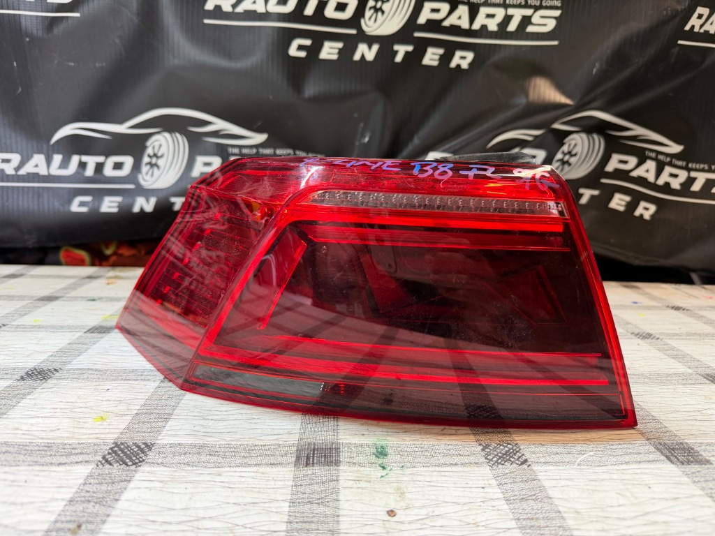 Stop stanga aripa Volkswagen Passat B8 Facelift R-Line Sedan 2020/2021/2022/2023
