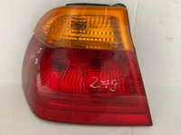 Stop stanga caroserie BMW E46 nonfacelift semnalizare galbena