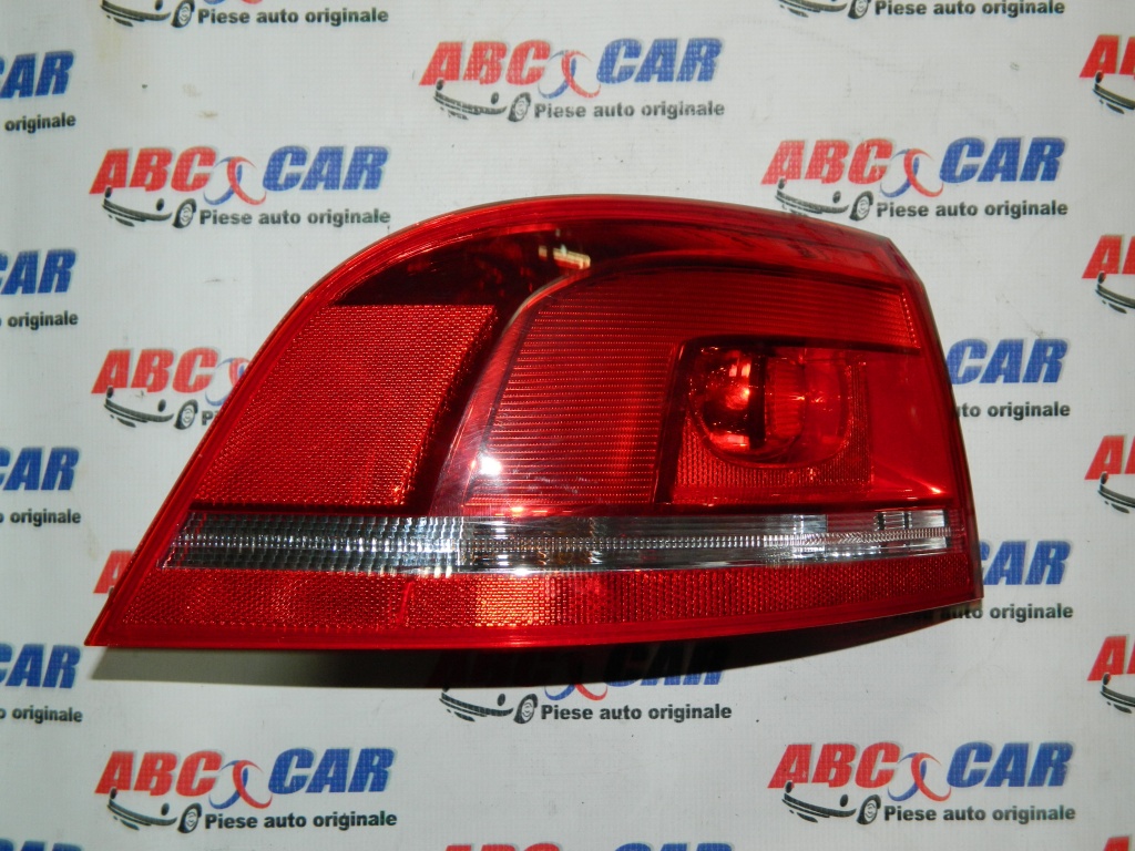Stop stanga caroserie VW Passat B7 Variant cod: 3AF945095C