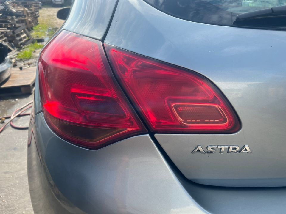 Stop Stanga Haion Opel Astra J Hatchback