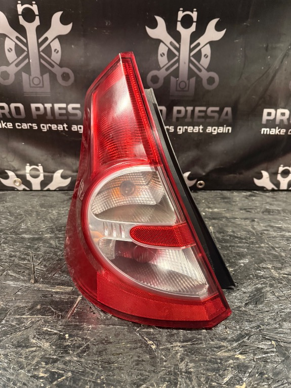 Stop stanga spate Dacia Sandero 1 - Cod 8200 393 484 (Sandero Stepway) - imagine 1