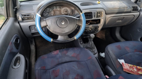 Stop stanga spate Renault Clio 2001 sedan 1.4 K7J 700