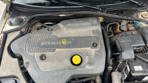 Stop stanga spate Renault Laguna 2 2003 Limuzina 1,9 dci