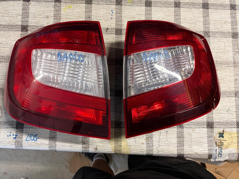 Stop stanga / stop dreapta Skoda Rapid 5JH 2012/2013/2014/2015/2016/2017