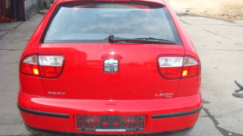 Stop, stopuri Seat Leon 2000