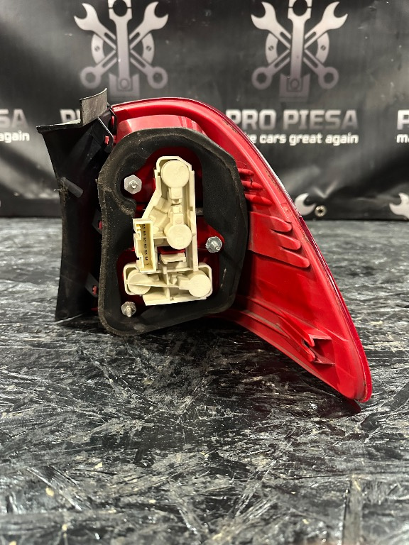 Stop tripla frana aripa stanga BMW E91 - Cod 63 21 7 161 949 - imagine 3