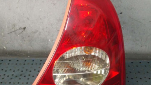 Stop tripla lampa dreapta renault clio 2 hatc