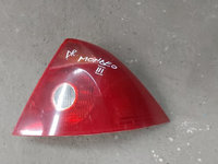 Stop / Tripla / Lampa Dreapta Spate Ford Mondeo 3 Hatchback ( 2000 - 2008 )