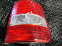 Stop tripla lampa dreapta spate Kia Carnival an 2005