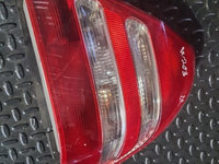 Stop tripla lampa dreapta spate Mercedes C class w203 berlina cod 2038200264