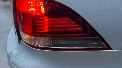 Stop tripla lampa dreapta Volkswagen Golf 6 b