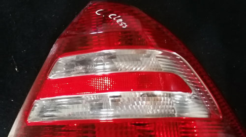 Stop tripla lampa spate dreapta MERCEDES Clas